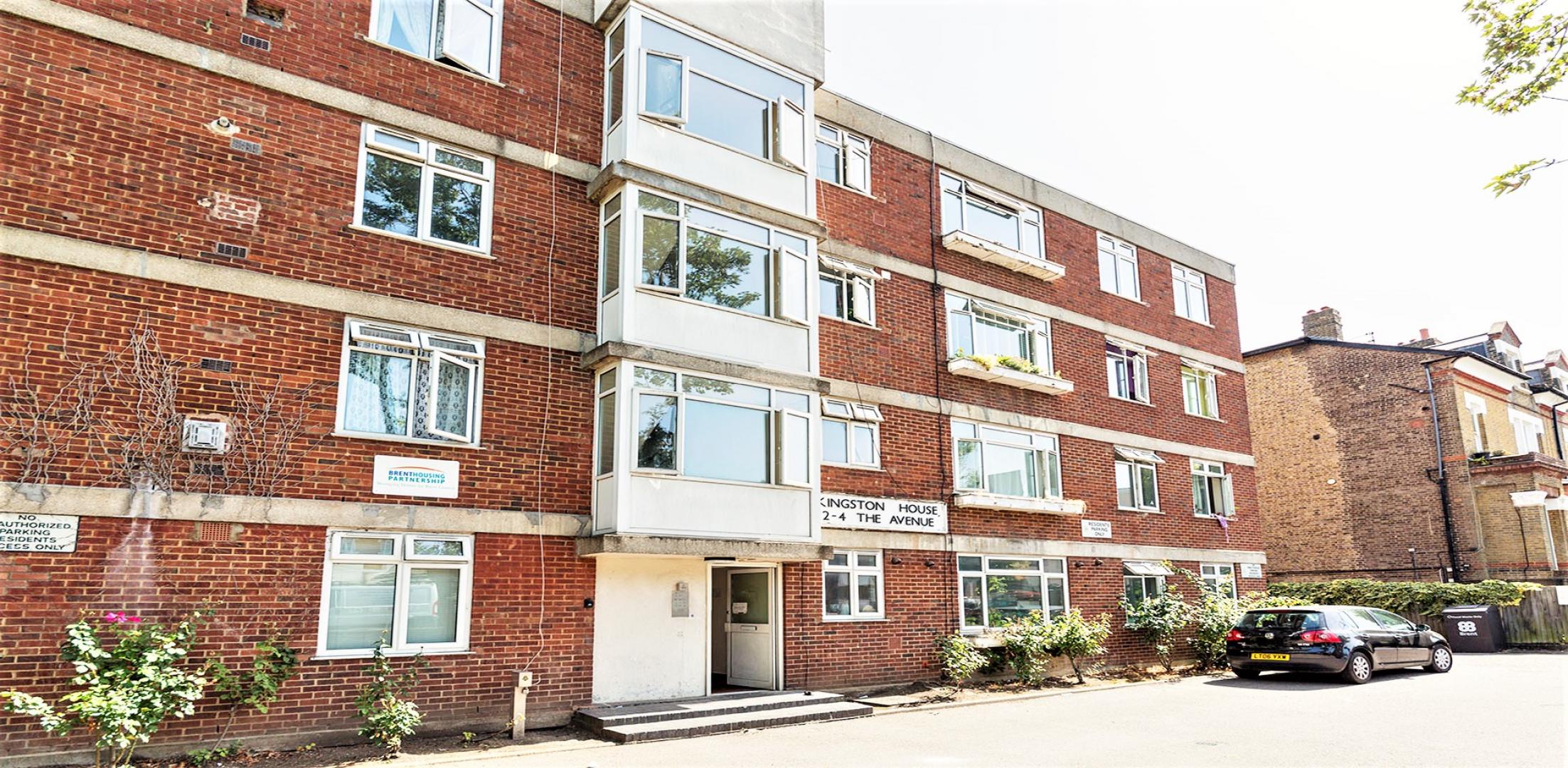 			2 Bedroom, 1 bath, 1 reception Flat			 The Avenue, KILBURN